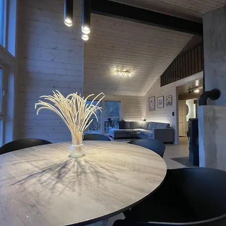 Apartment Fjordcabin Preikestolen Jørpeland
