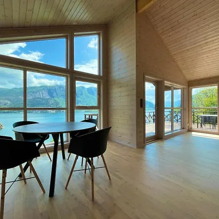 Fjordcabin Preikestolen * Jørpeland